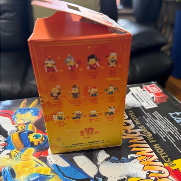 Pop Mart Minions Travelogues Of China Series Shanghai Figure - Picture 5 of 6